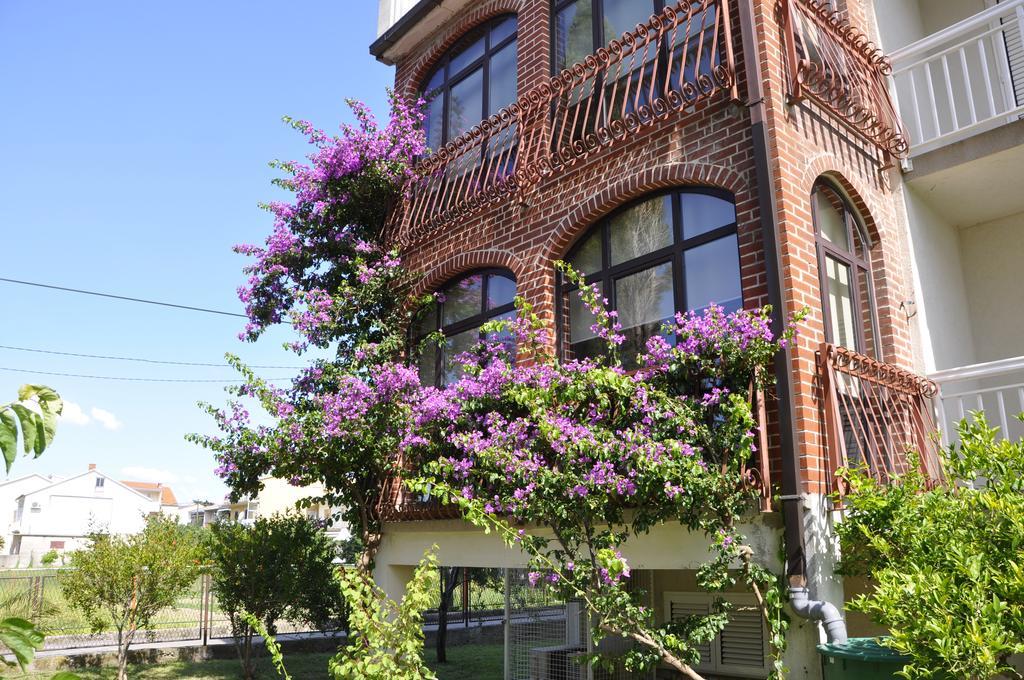 Villa Flora Kaštela Cameră foto